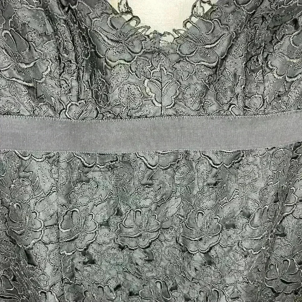 Women’s Silk, Lacey Nicole Miller Black Dress Size 8 - Picture 6 of 16